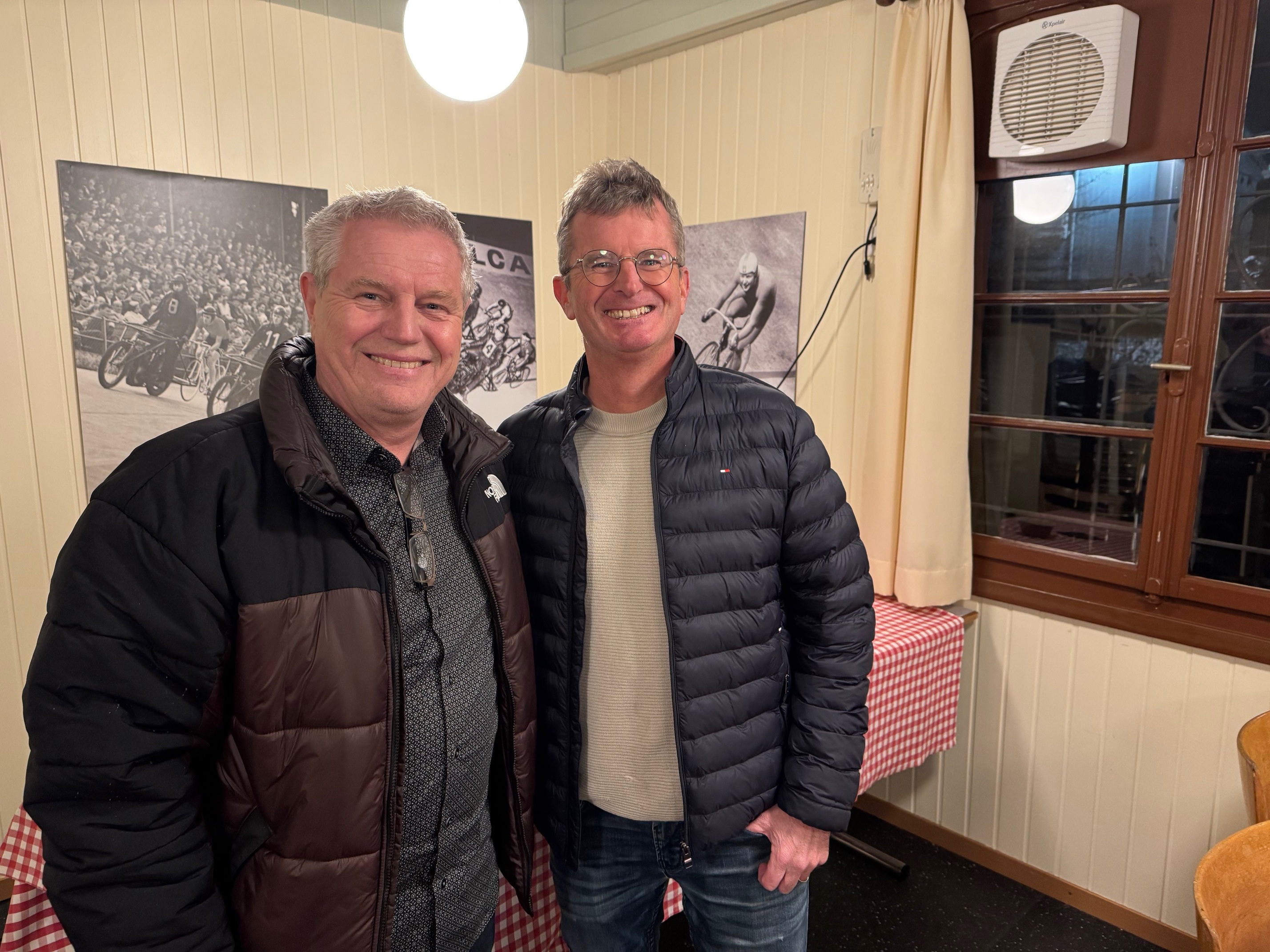 Bildlegend: Thomas Maag (l.) übergibt die Präsidialgeschäfte seinen Namensvetter Thomas Renggli